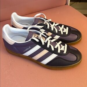 Womens Adidas GAZELLE Size 8